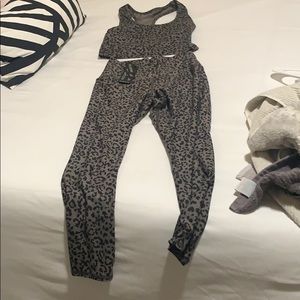 WORKOUT SET SO CUTE !!